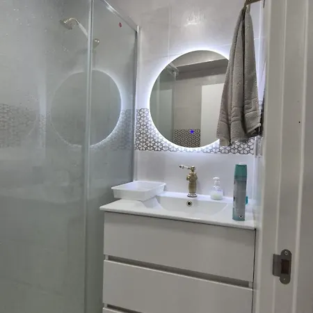 Centro 3 Compartido בית אירוח